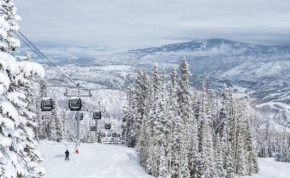 Ski In, Ski Out 2 Bedroom Gold-Rated Condo In Snowmass Village With Pool And Hot Tubs